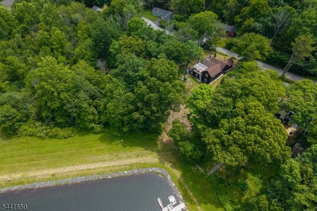 228 Waconia Rd, Vernon Twp., NJ 07422