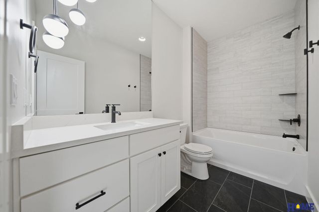 9200 Triana Lane, Lincoln, NE 68520