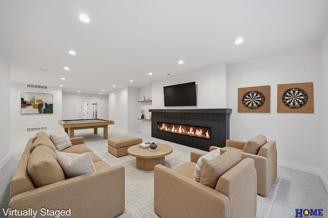 9200 Triana Lane, Lincoln, NE 68520