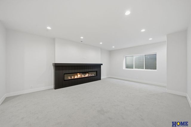 9200 Triana Lane, Lincoln, NE 68520