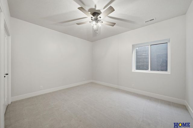 9200 Triana Lane, Lincoln, NE 68520