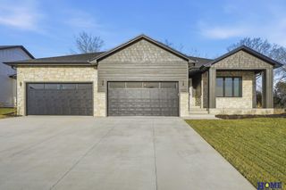9200 Triana Lane, Lincoln, NE 68520