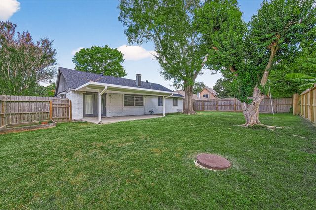 16355 Sierra Grande Drive, Houston, TX 77083