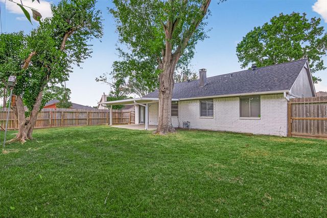16355 Sierra Grande Drive, Houston, TX 77083