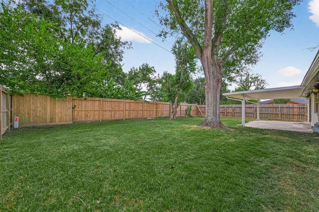 16355 Sierra Grande Drive, Houston, TX 77083