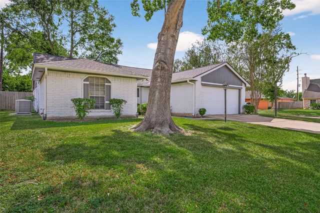 16355 Sierra Grande Drive, Houston, TX 77083