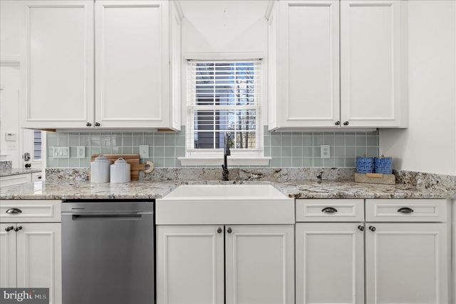 418 BAY CITY RD, Stevensville, MD 21666