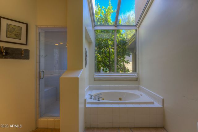 7526 E Club Villa Circle, Scottsdale, AZ 85266