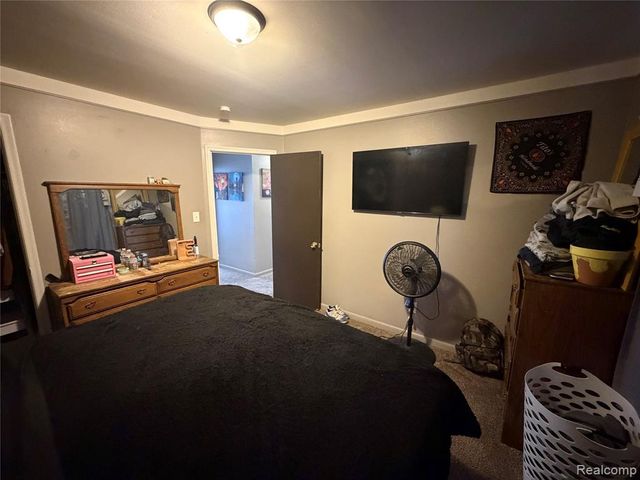 32011 Grandview Avenue, Westland, MI 48186