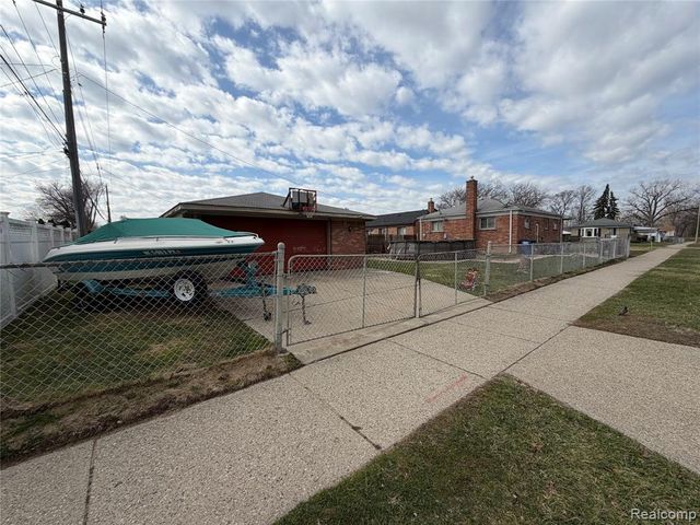 32011 Grandview Avenue, Westland, MI 48186