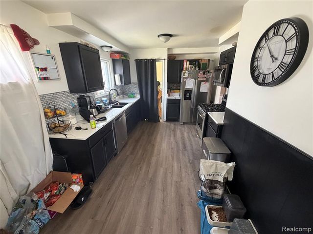 32011 Grandview Avenue, Westland, MI 48186