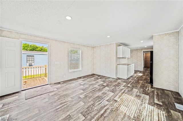 44 Eddie Road, Madison, OH 44057