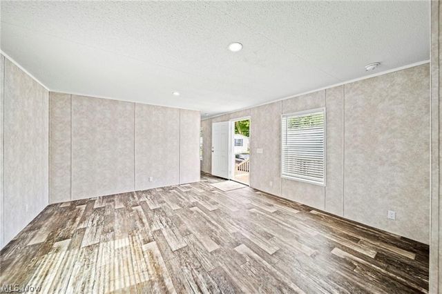 44 Eddie Road, Madison, OH 44057