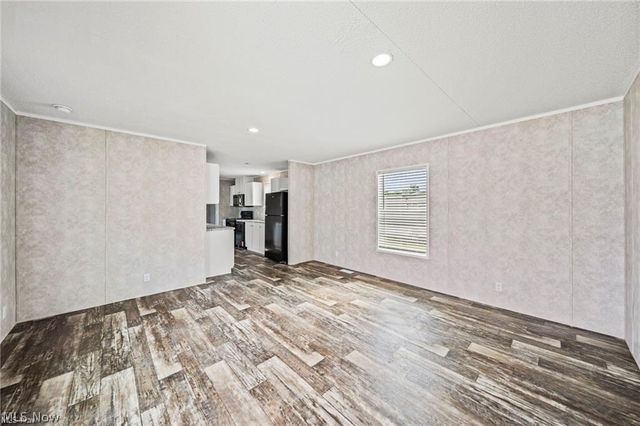 44 Eddie Road, Madison, OH 44057