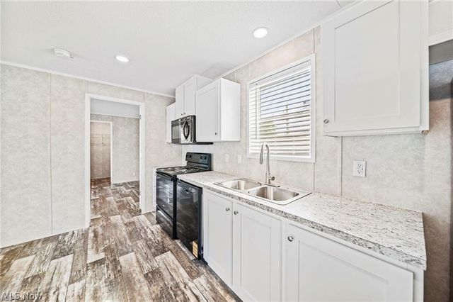 44 Eddie Road, Madison, OH 44057