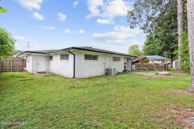 210 Gerald Drive, Lafayette, LA 70503