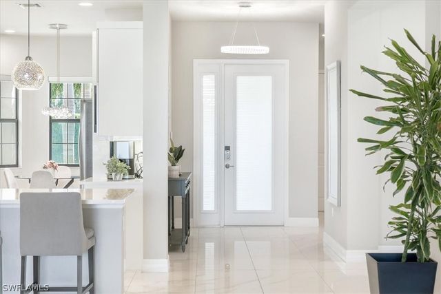 4512 Aurora ST, Naples, FL 34119