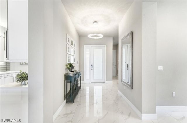 4512 Aurora ST, Naples, FL 34119