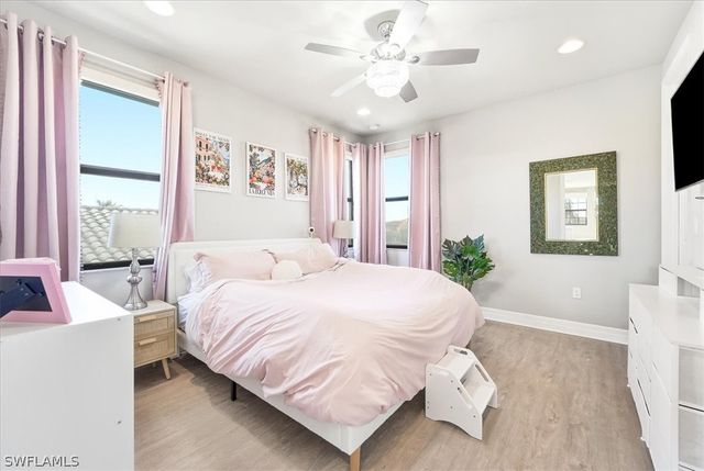 4512 Aurora ST, Naples, FL 34119