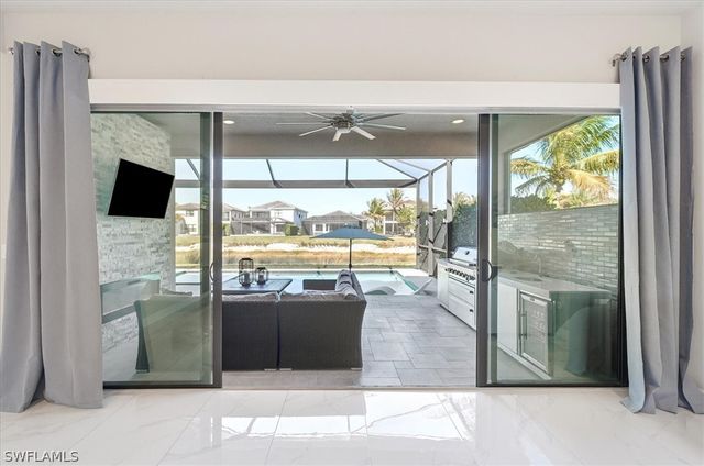 4512 Aurora ST, Naples, FL 34119