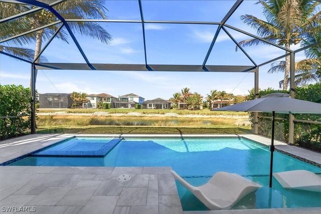 4512 Aurora ST, Naples, FL 34119