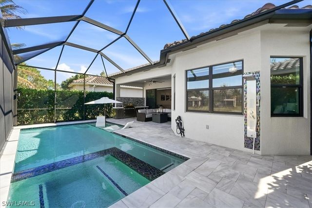 4512 Aurora ST, Naples, FL 34119