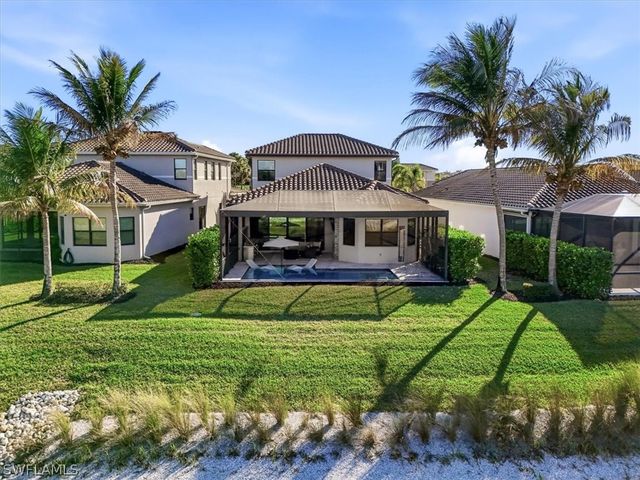 4512 Aurora ST, Naples, FL 34119