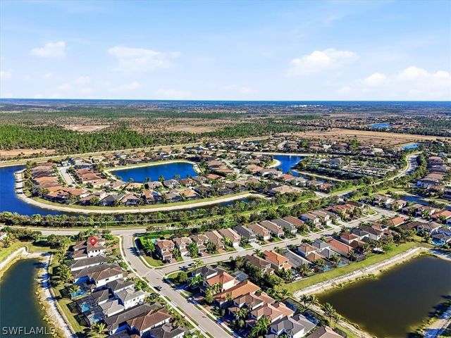 4512 Aurora ST, Naples, FL 34119