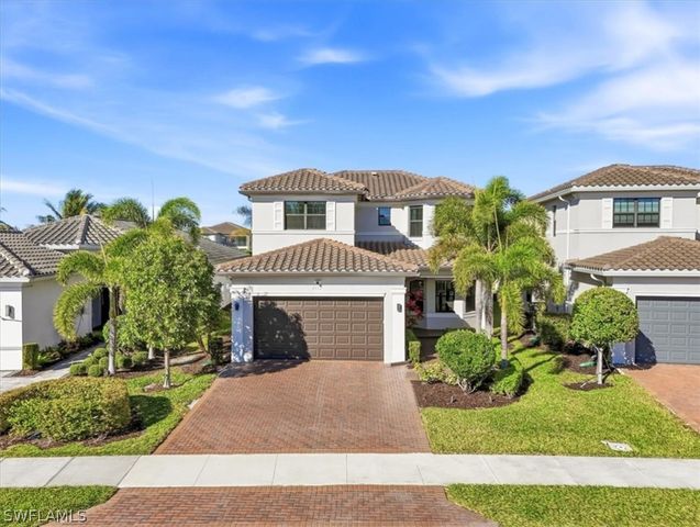 4512 Aurora ST, Naples, FL 34119
