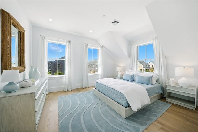 5 Goldenrod Court, Nantucket, MA 02554