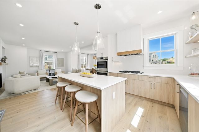 5 Goldenrod Court, Nantucket, MA 02554