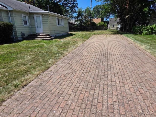 23785 Vance Street, Hazel Park, MI 48030
