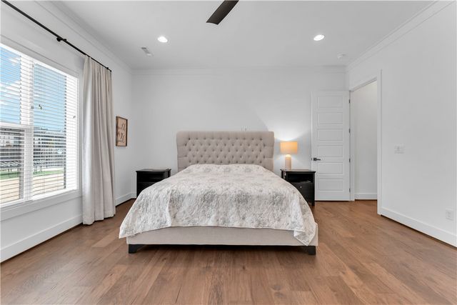 8005 W Bancroft, Rogers, AR 72758