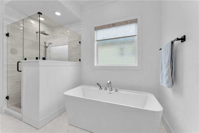 8005 W Bancroft, Rogers, AR 72758