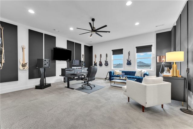 8005 W Bancroft, Rogers, AR 72758