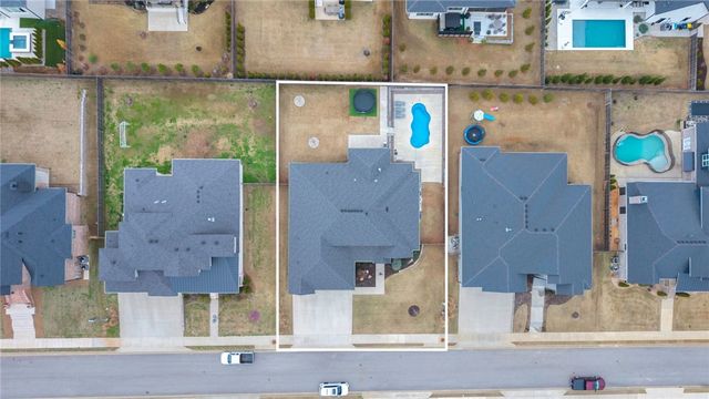 8005 W Bancroft, Rogers, AR 72758