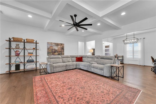 8005 W Bancroft, Rogers, AR 72758