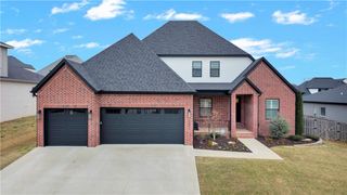 8005 W Bancroft, Rogers, AR 72758