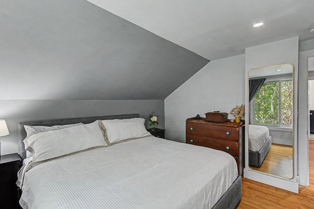10 Rumsey Lane, Burlington, VT 05408