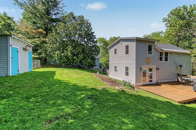 10 Rumsey Lane, Burlington, VT 05408