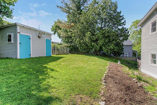 10 Rumsey Lane, Burlington, VT 05408