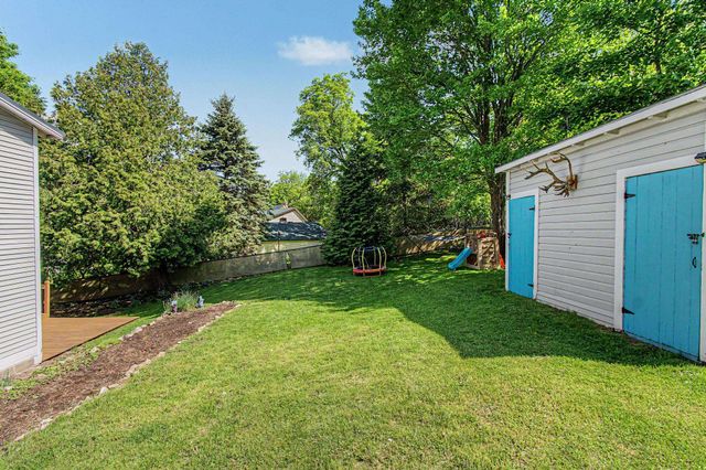 10 Rumsey Lane, Burlington, VT 05408
