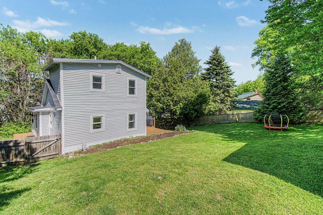 10 Rumsey Lane, Burlington, VT 05408