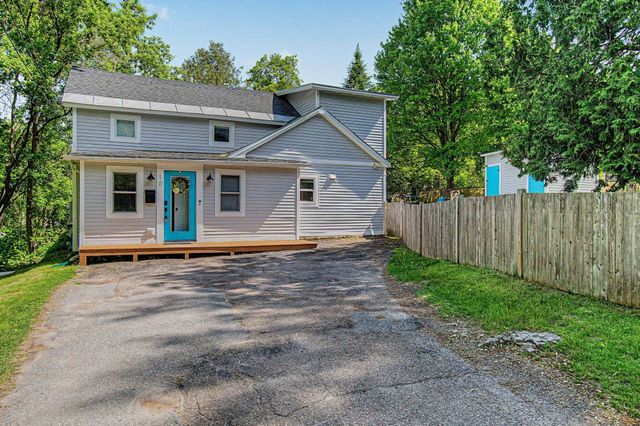 10 Rumsey Lane, Burlington, VT 05408