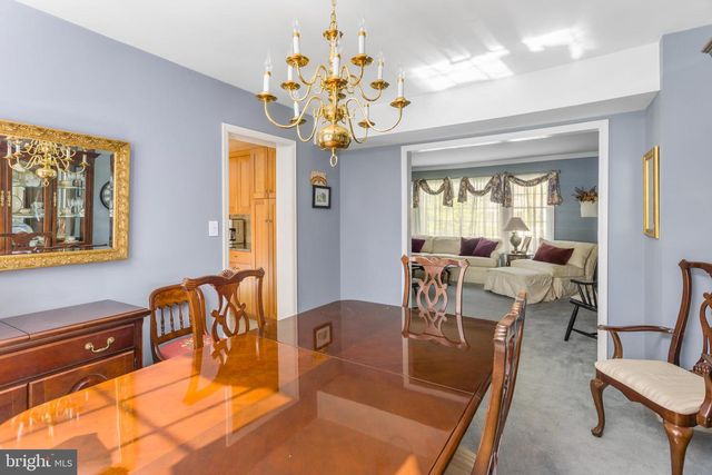 20 JEFFREY LN, East Windsor, NJ 08520