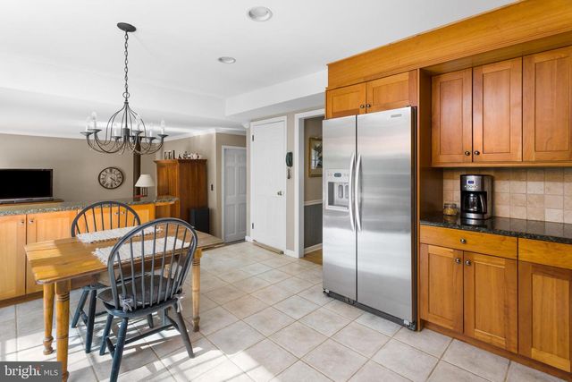 20 JEFFREY LN, East Windsor, NJ 08520