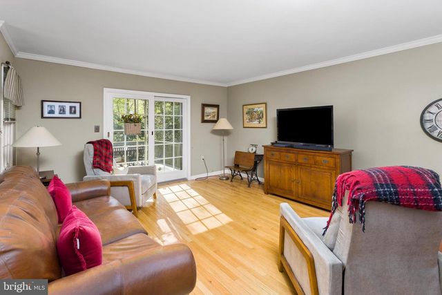 20 JEFFREY LN, East Windsor, NJ 08520