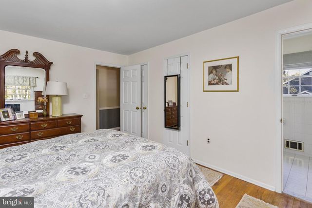 20 JEFFREY LN, East Windsor, NJ 08520