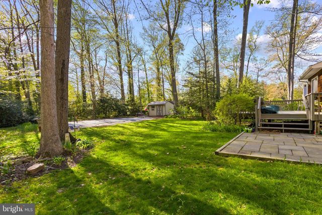 20 JEFFREY LN, East Windsor, NJ 08520