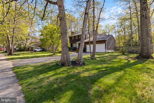 20 JEFFREY LN, East Windsor, NJ 08520